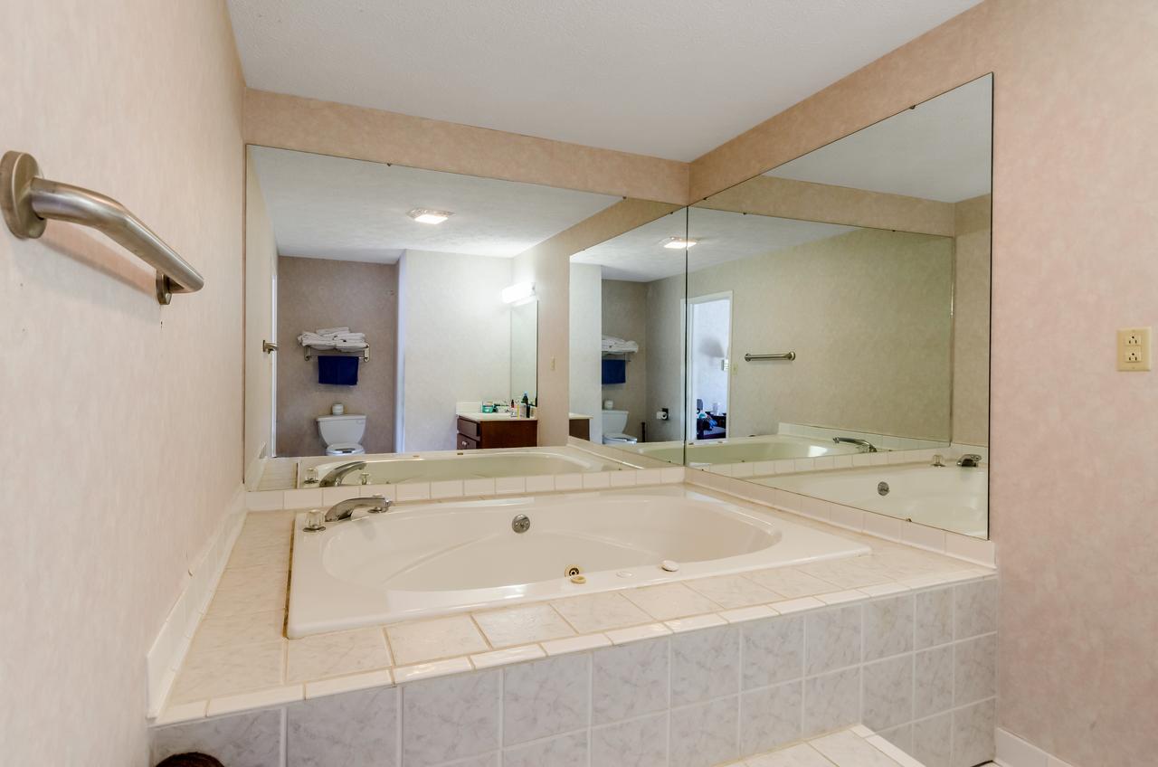 Deerfield Motel