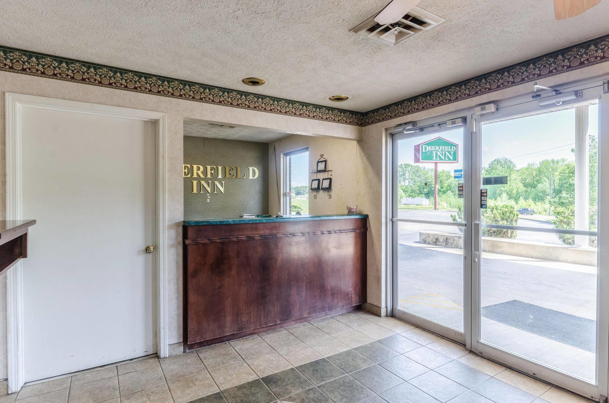 Motel Deerfield 2*