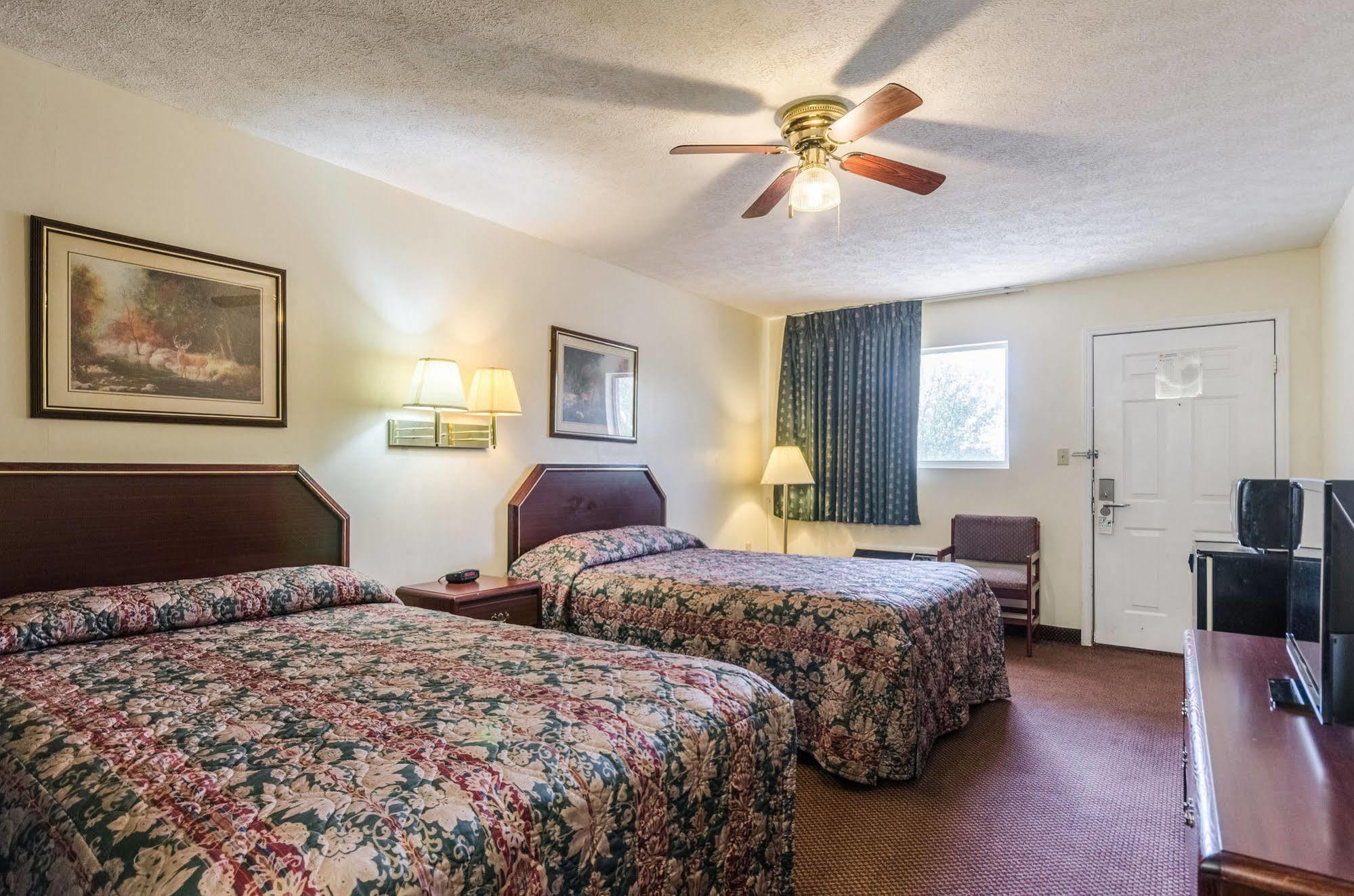 Deerfield Motel Parsons