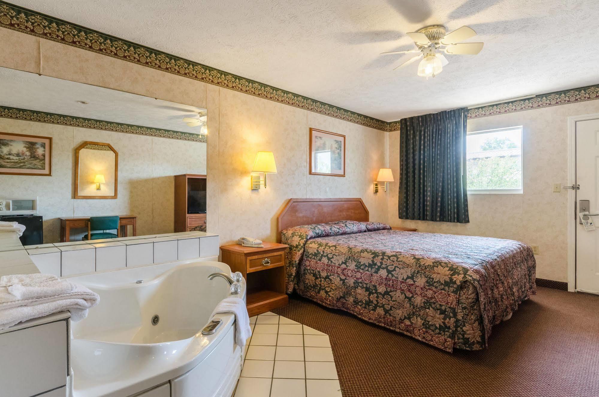 Motel Deerfield 2*
